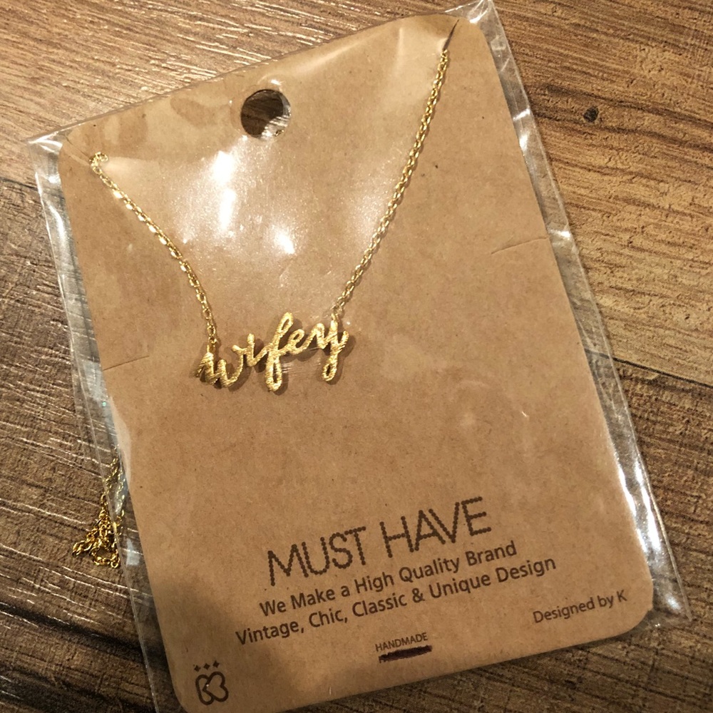 Gold “wifey” necklace